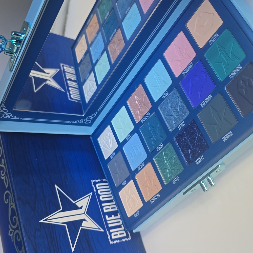 Jeffree Star Blue Blood Palette - Picture 1 of 10